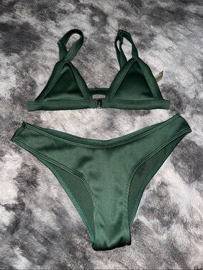 Zaful Dark Green Triangle Bikini Set